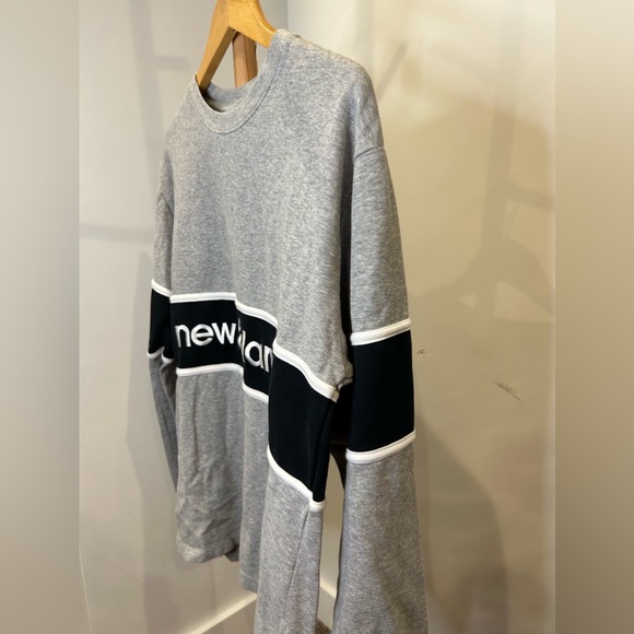 New balance logo long sleeve - Picture 2 of 3